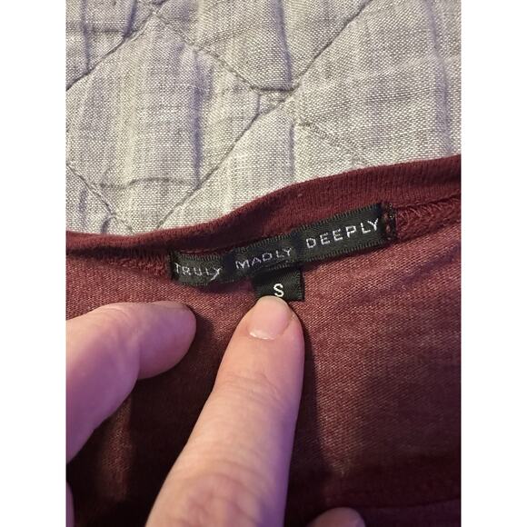 Truly Madly Deeply Celestial Moon Graphic Crop Tee Small Burgundy Witchy Boho - Picture 3 of 8